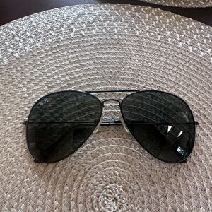 Ray-Ban Dark Aviator Sunglasses